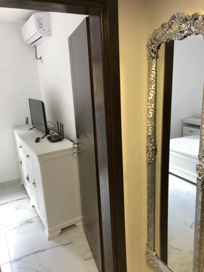 Apartment Apollo 2 Kotor Luaran gambar